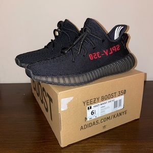 Yeezy Boost 350 V2 Brand new, authentic.